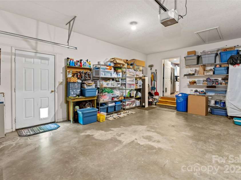 4 Orchard Place, Weaverville, NC 28787.  MLS# CAR4269872, YatesRealty ID 20394. 