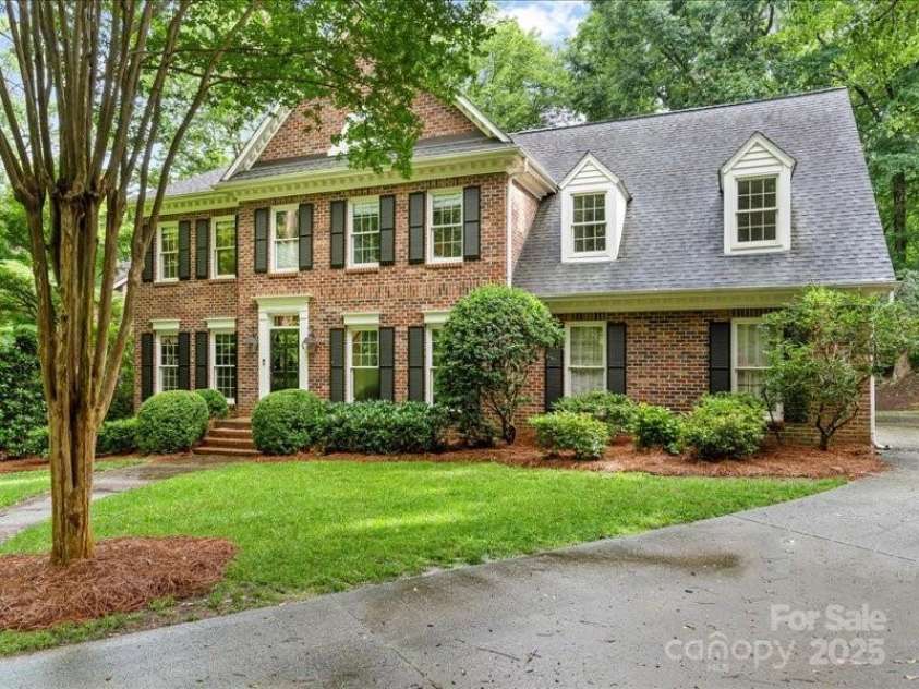2432 Hartmill Court, Charlotte, NC 28226.  MLS# CAR4269601, YatesRealty ID 20395. 