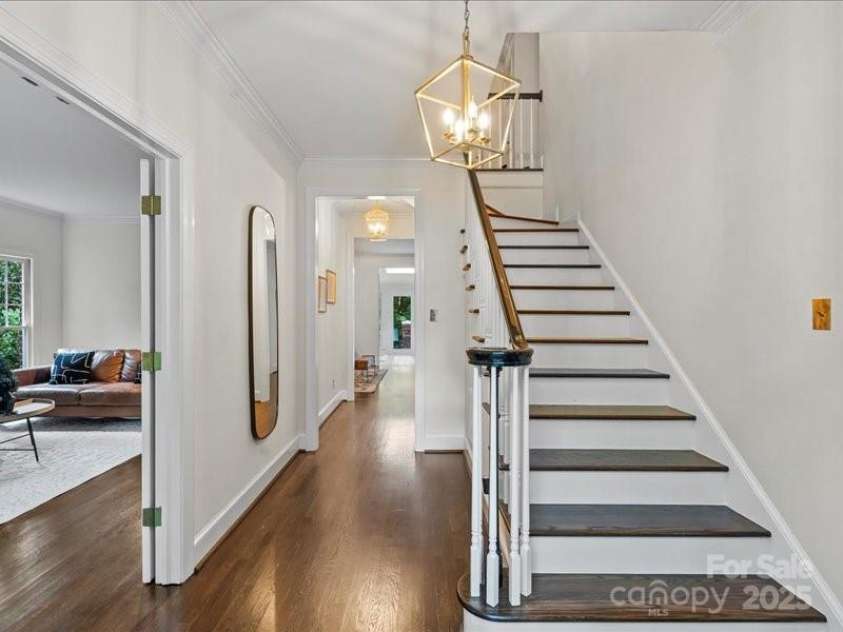 2432 Hartmill Court, Charlotte, NC 28226.  MLS# CAR4269601, YatesRealty ID 20395. 