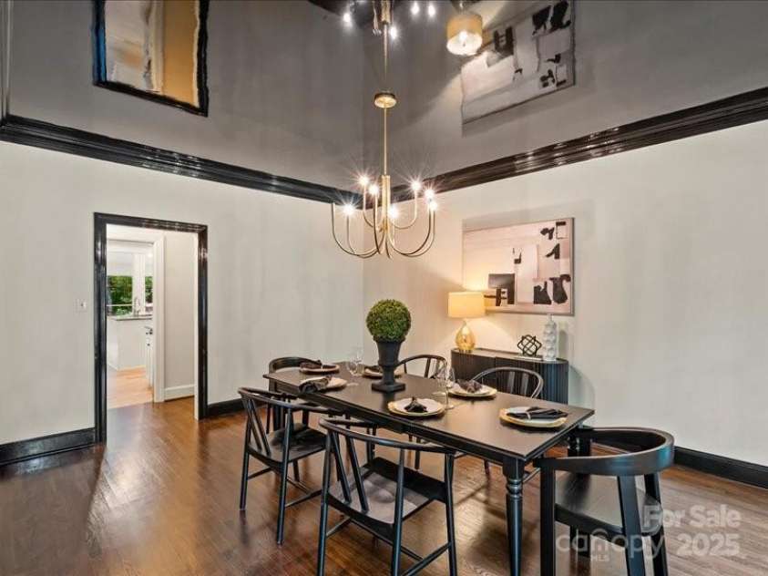 2432 Hartmill Court, Charlotte, NC 28226.  MLS# CAR4269601, YatesRealty ID 20395. 