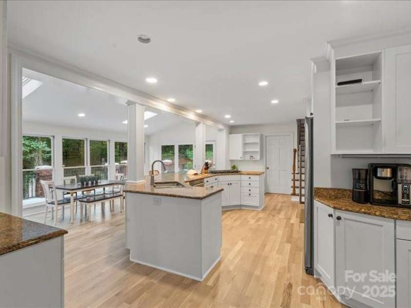 2432 Hartmill Court, Charlotte, NC 28226.  MLS# CAR4269601, YatesRealty ID 20395. 