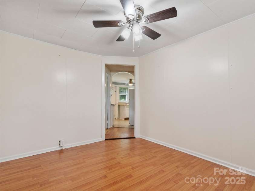 944 Georges Fork Road, Burnsville, NC 28714.  MLS# CAR4228437, YatesRealty ID 20395. 