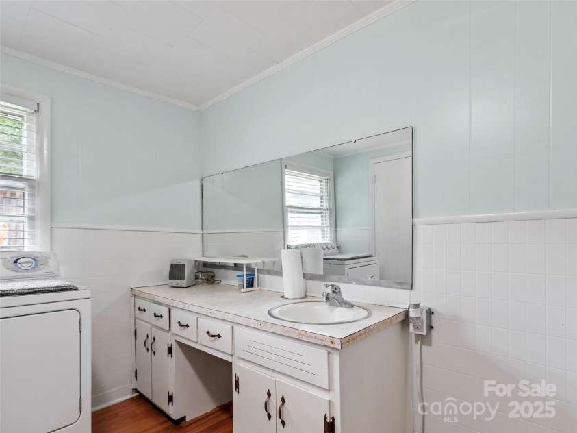 944 Georges Fork Road, Burnsville, NC 28714.  MLS# CAR4228437, YatesRealty ID 20395. 