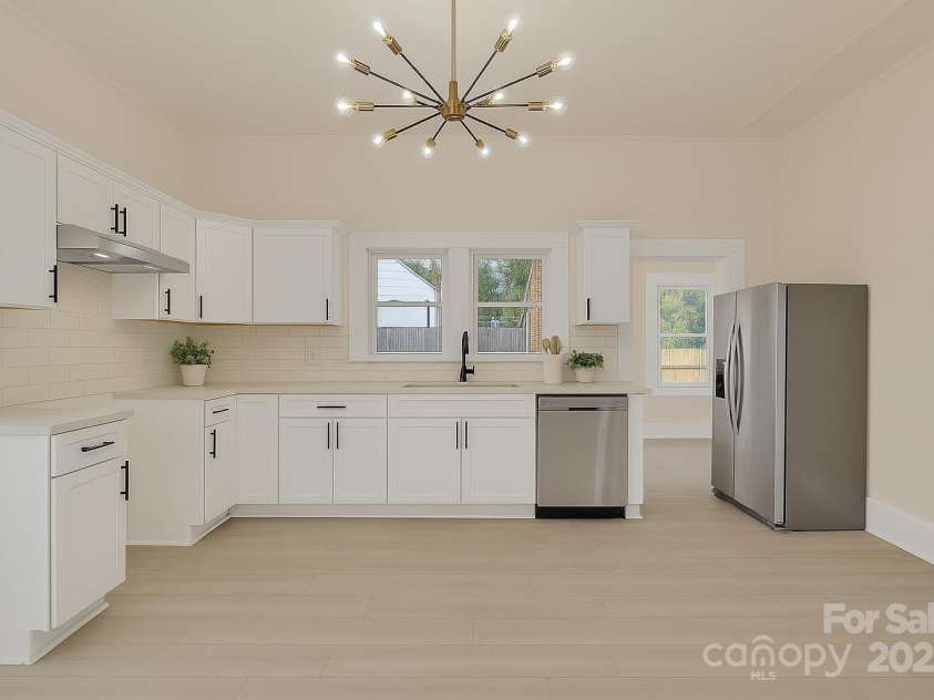 1003 Ridge Avenue, Kannapolis, NC 28083.  MLS# CAR4265389, YatesRealty ID 20396. 
