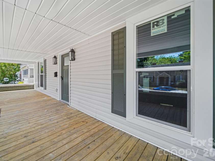 908 Jackson Street, Salisbury, NC 28144.  MLS# CAR4372782, YatesRealty ID 20396. 