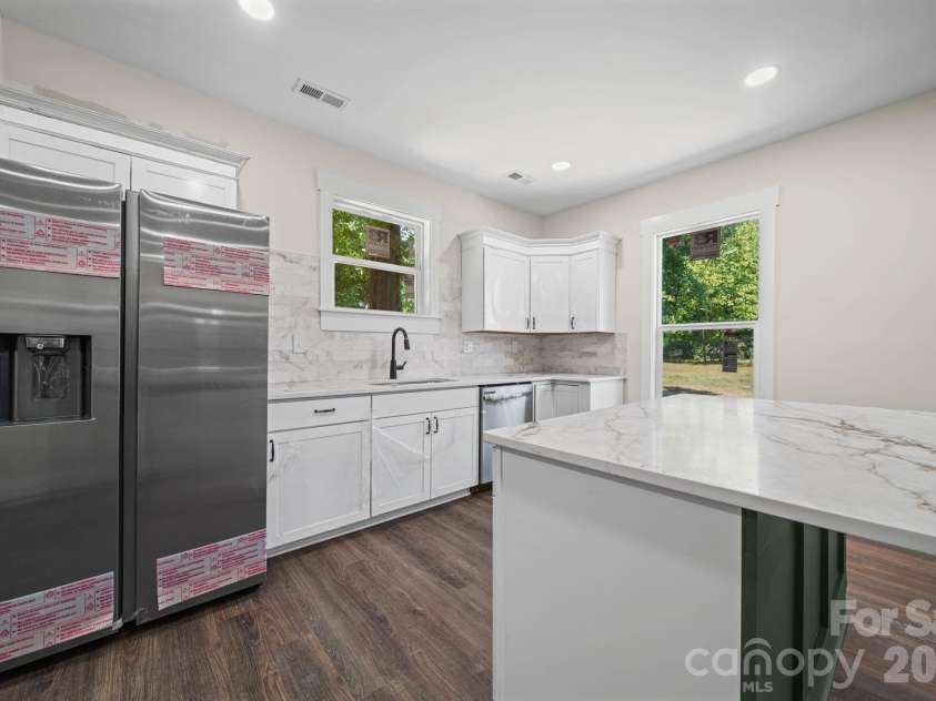 908 Jackson Street, Salisbury, NC 28144.  MLS# CAR4372782, YatesRealty ID 20396. 