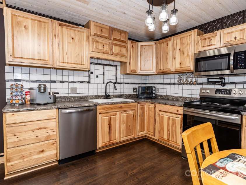 5014 Oxford School Road, Claremont, NC 28610.  MLS# CAR4253899, YatesRealty ID 20397. 