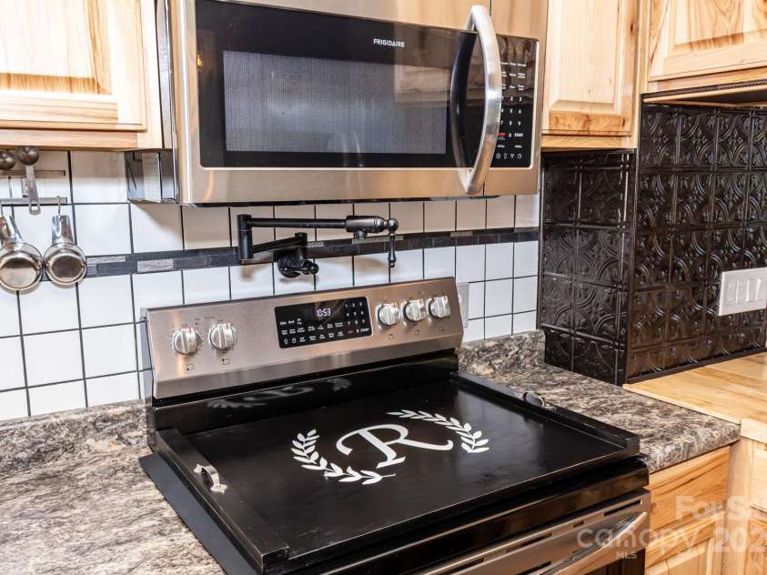 5014 Oxford School Road, Claremont, NC 28610.  MLS# CAR4253899, YatesRealty ID 20397. 