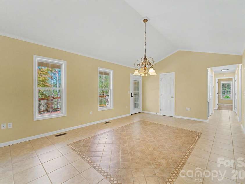 605 Toy Cove Road, Sylva, NC 28779.  MLS# CAR4374061, YatesRealty ID 20397. 