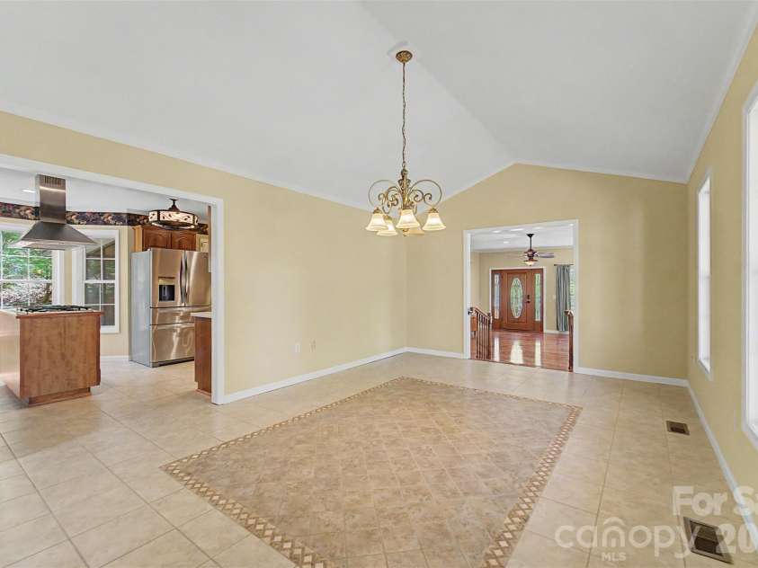 605 Toy Cove Road, Sylva, NC 28779.  MLS# CAR4374061, YatesRealty ID 20397. 