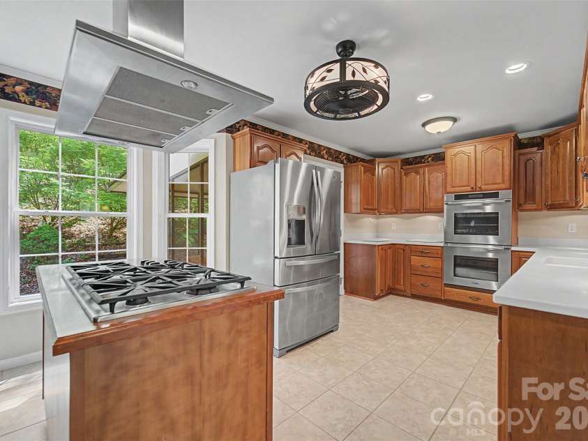605 Toy Cove Road, Sylva, NC 28779.  MLS# CAR4374061, YatesRealty ID 20397. 