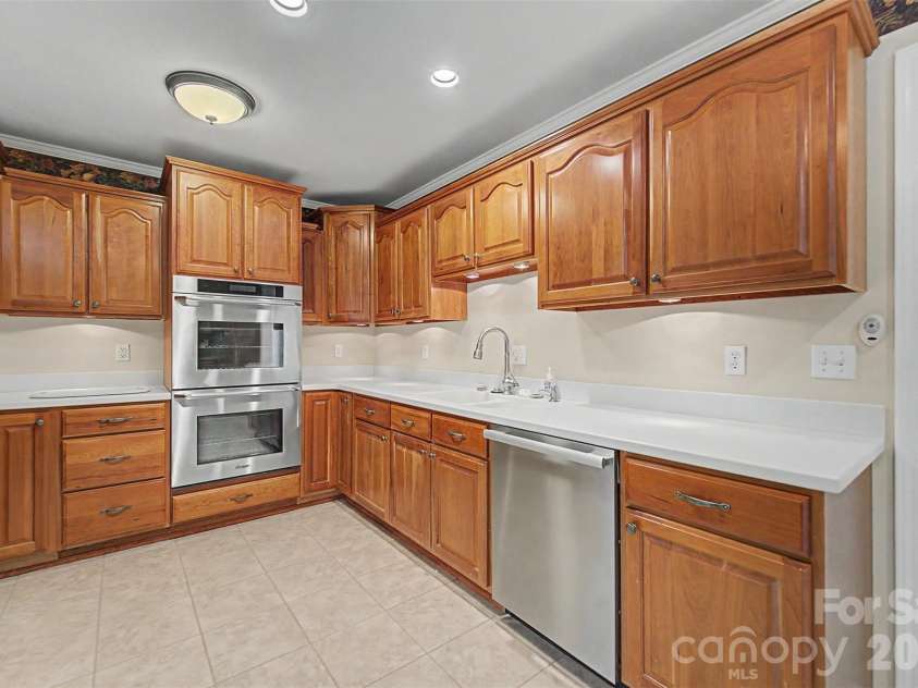 605 Toy Cove Road, Sylva, NC 28779.  MLS# CAR4374061, YatesRealty ID 20397. 