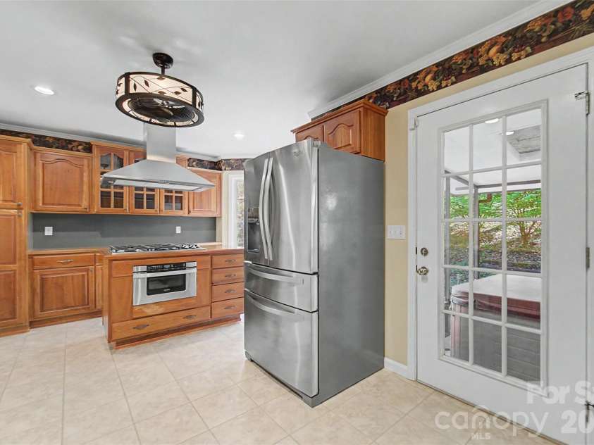 605 Toy Cove Road, Sylva, NC 28779.  MLS# CAR4374061, YatesRealty ID 20397. 