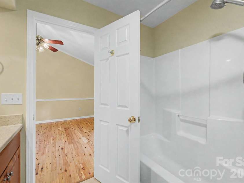 605 Toy Cove Road, Sylva, NC 28779.  MLS# CAR4374061, YatesRealty ID 20397. 
