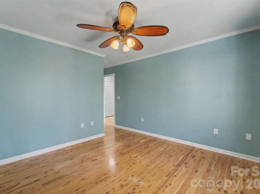 605 Toy Cove Road, Sylva, NC 28779.  MLS# CAR4374061, YatesRealty ID 20397. 