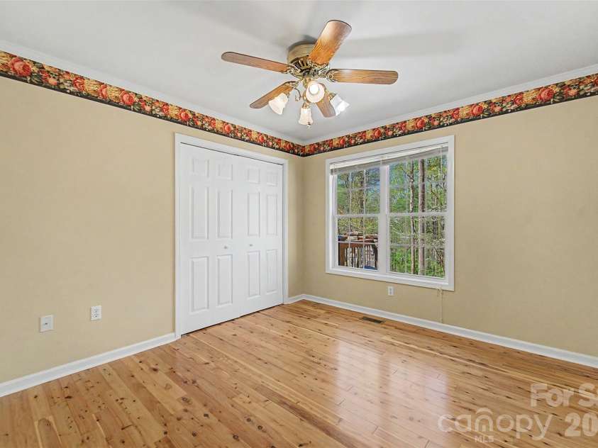 605 Toy Cove Road, Sylva, NC 28779.  MLS# CAR4374061, YatesRealty ID 20397. 