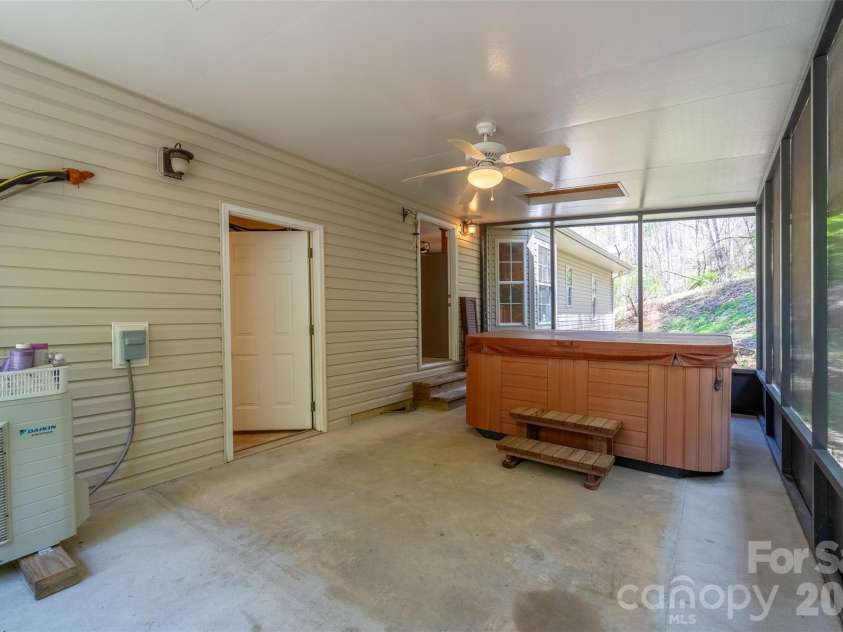 605 Toy Cove Road, Sylva, NC 28779.  MLS# CAR4374061, YatesRealty ID 20397. 