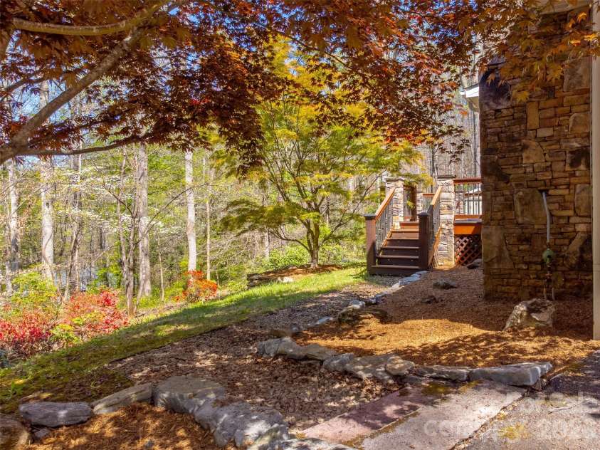 605 Toy Cove Road, Sylva, NC 28779.  MLS# CAR4374061, YatesRealty ID 20397. 