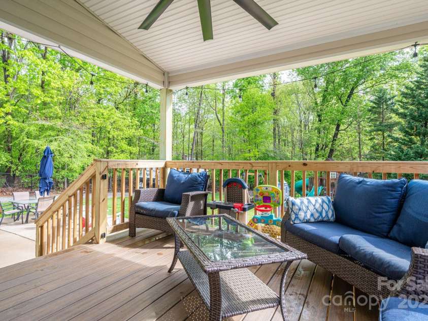 107 Ingonish Drive, Gastonia, NC 28056.  MLS# CAR4261265, YatesRealty ID 20398. 