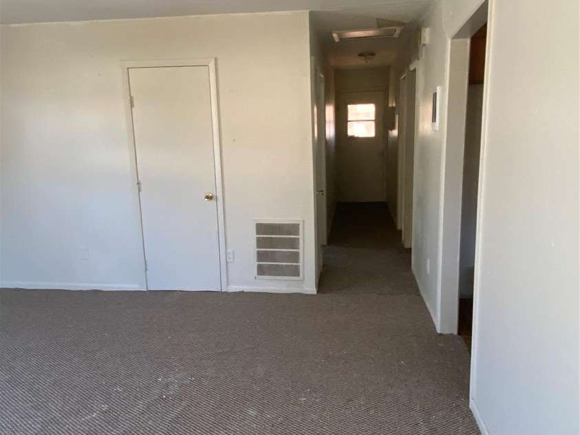 1660 Windsor Street, Orangeburg, SC 29115.  MLS# CAR4358102, YatesRealty ID 20398. 