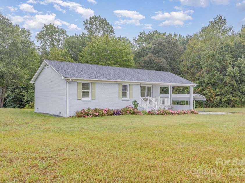 1310 Love Road, Clover, SC 29710.  MLS# CAR4305964, YatesRealty ID 204. 