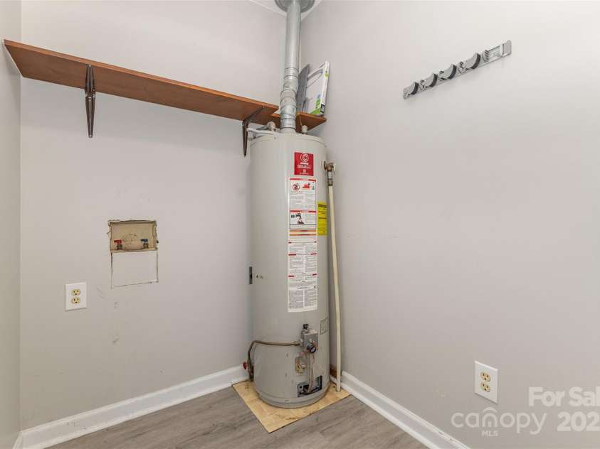 1310 Love Road, Clover, SC 29710.  MLS# CAR4305964, YatesRealty ID 204. 