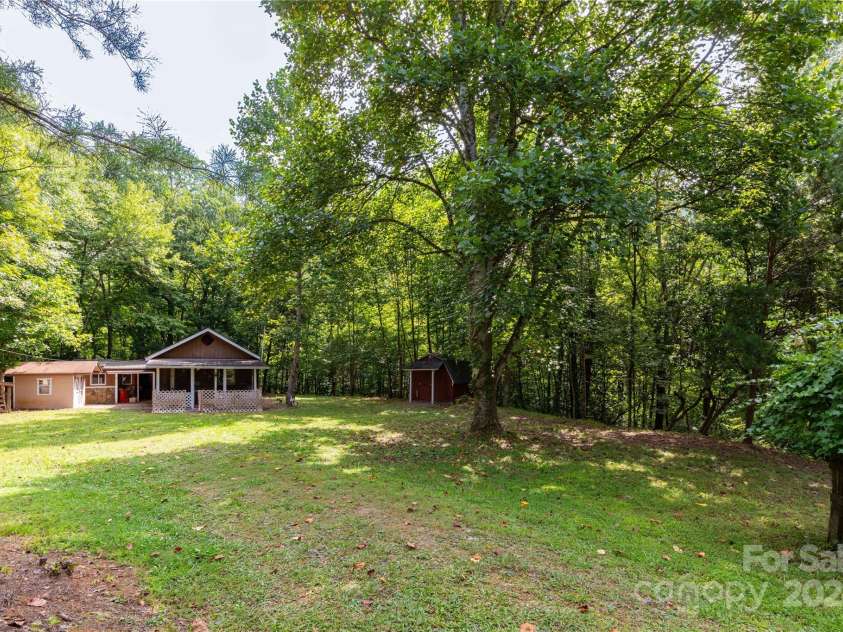 26 Stable Road, Bryson City, NC 28713.  MLS# CAR4182565, YatesRealty ID 204. 