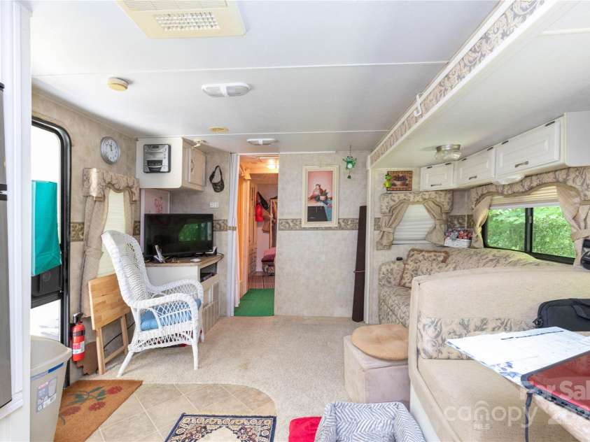 26 Stable Road, Bryson City, NC 28713.  MLS# CAR4182565, YatesRealty ID 204. 