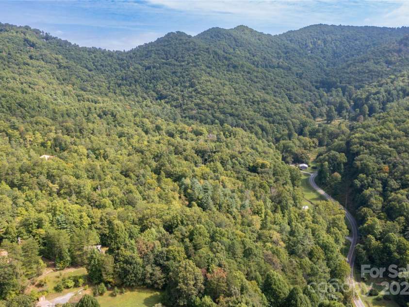 26 Stable Road, Bryson City, NC 28713.  MLS# CAR4182565, YatesRealty ID 204. 