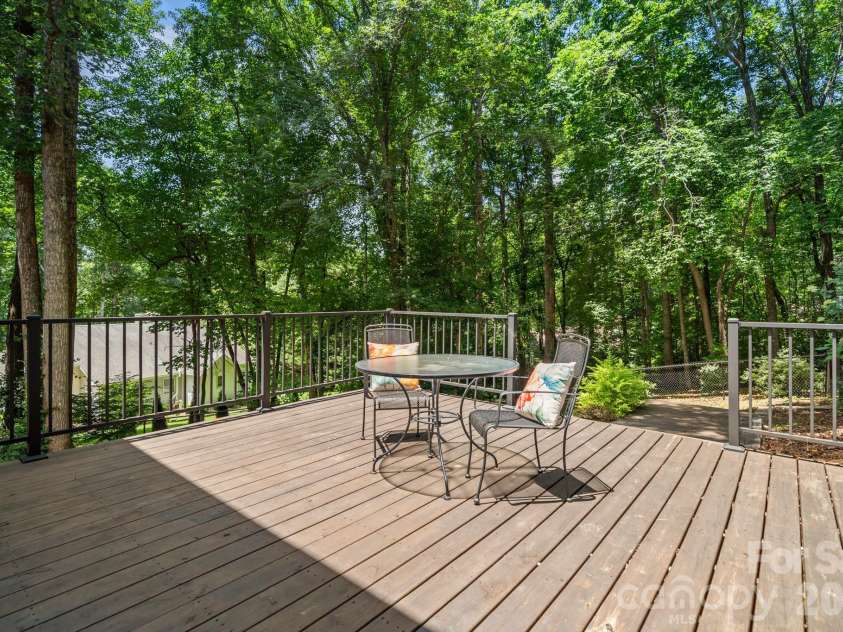 701 Salisbury Road, Hendersonville, NC 28792.  MLS# CAR4279569, YatesRealty ID 2040. 