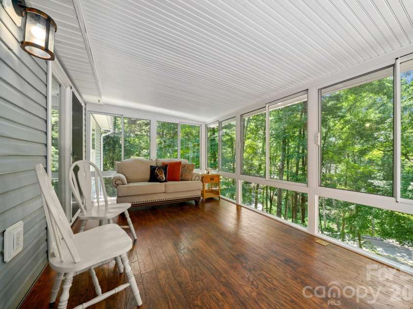 701 Salisbury Road, Hendersonville, NC 28792.  MLS# CAR4279569, YatesRealty ID 2040. 