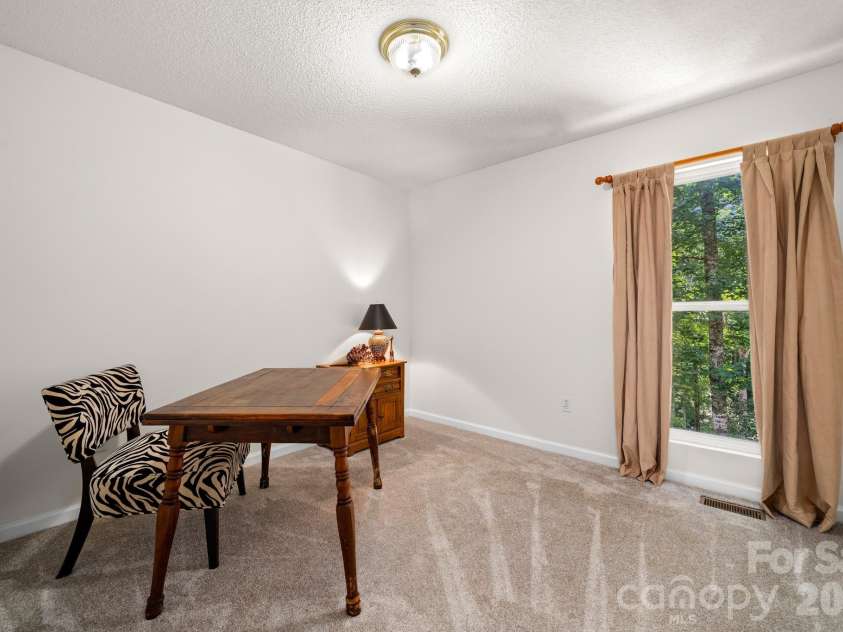 701 Salisbury Road, Hendersonville, NC 28792.  MLS# CAR4279569, YatesRealty ID 2040. Dedicated Office!