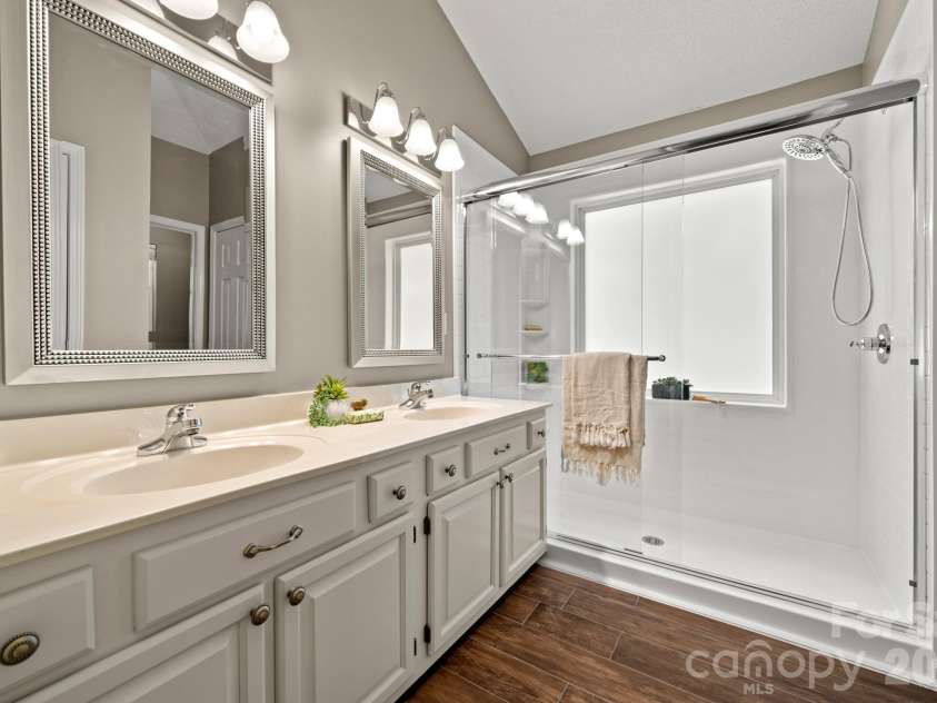 701 Salisbury Road, Hendersonville, NC 28792.  MLS# CAR4279569, YatesRealty ID 2040. Updated Primary -