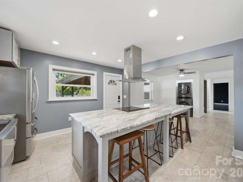 1822 Blowing Rock Boulevard, Lenoir, NC 28645.  MLS# CAR4376840, YatesRealty ID 20400. 