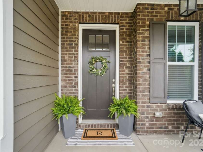 220 Forsythia Lane, Tega Cay, SC 29708.  MLS# CAR4257407, YatesRealty ID 20401. 