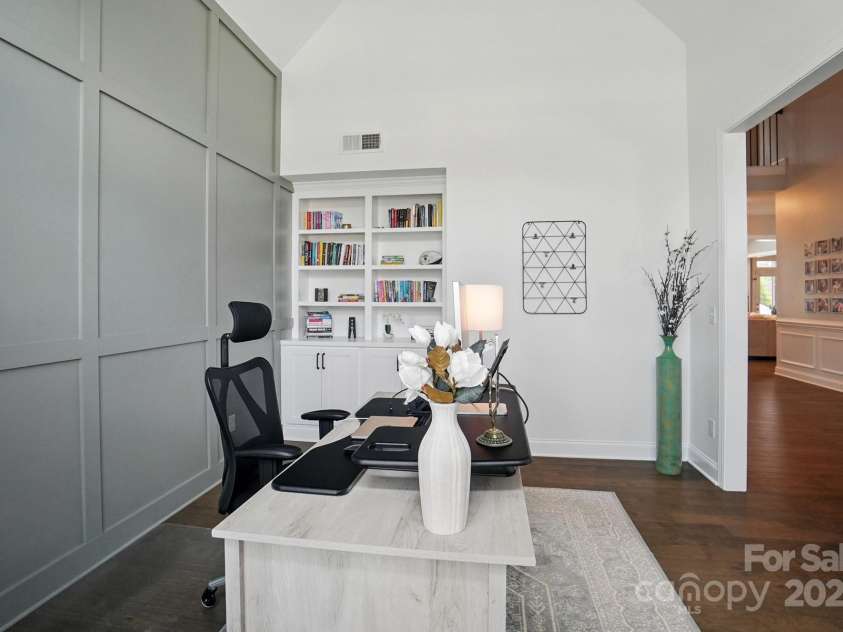 220 Forsythia Lane, Tega Cay, SC 29708.  MLS# CAR4257407, YatesRealty ID 20401. 