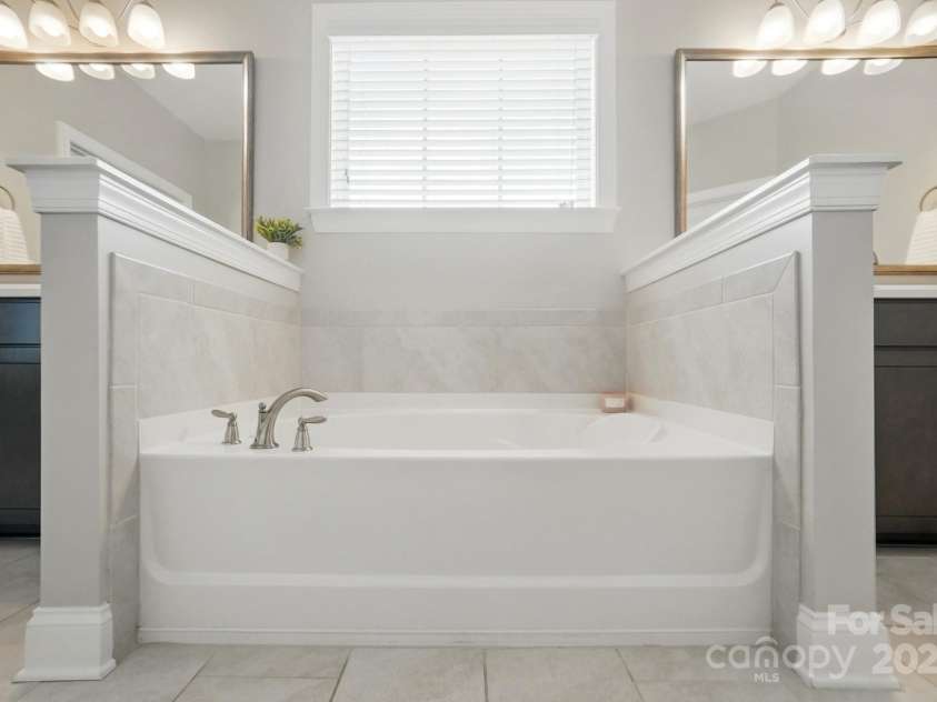 220 Forsythia Lane, Tega Cay, SC 29708.  MLS# CAR4257407, YatesRealty ID 20401. 