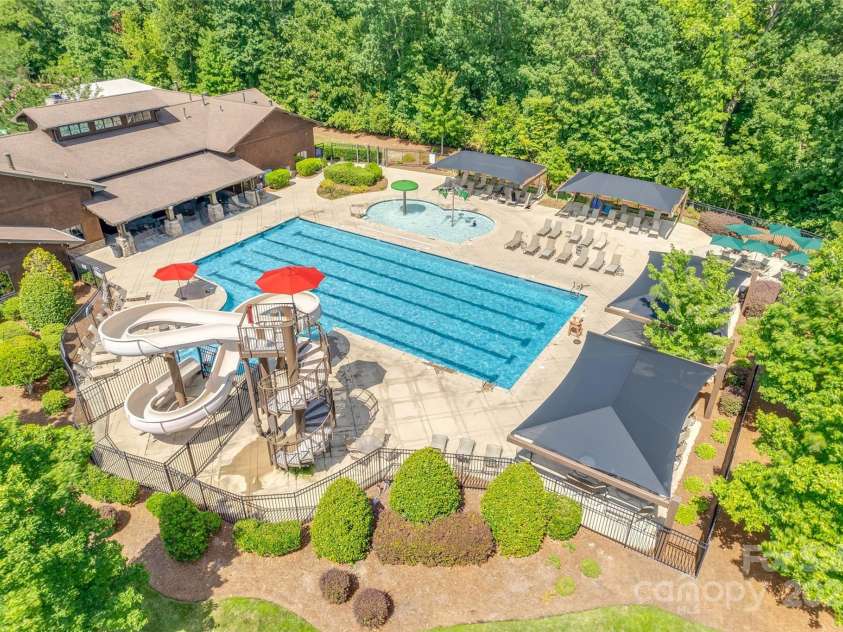 220 Forsythia Lane, Tega Cay, SC 29708.  MLS# CAR4257407, YatesRealty ID 20401. Community Amenities