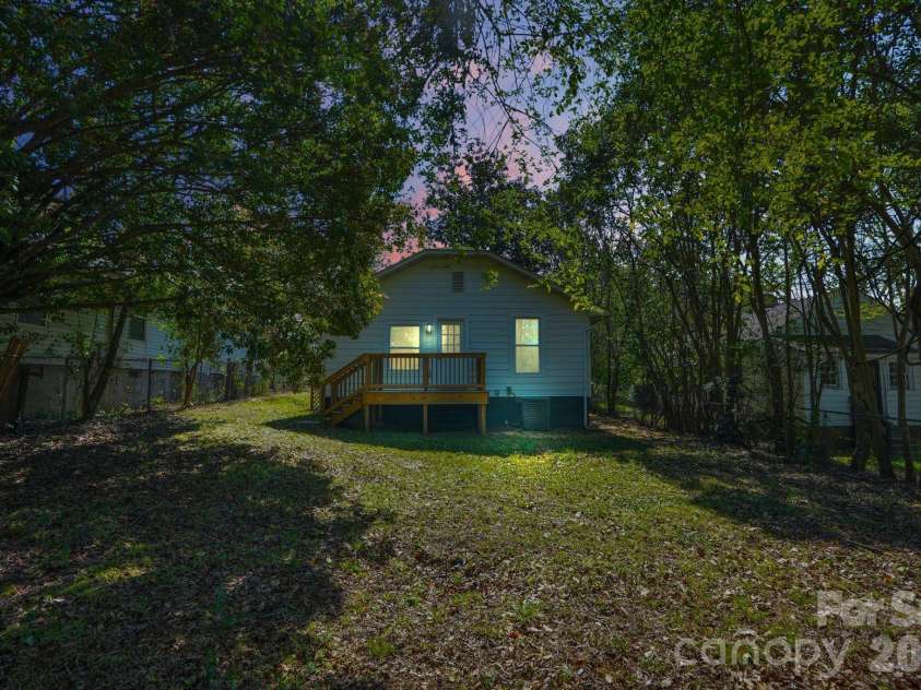 280 Buffalo Avenue, Concord, NC 28025.  MLS# CAR4361485, YatesRealty ID 20401. 