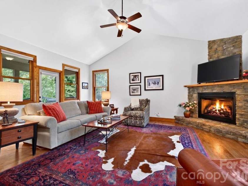 24 Triple Fairways Drive, Hendersonville, NC 28739.  MLS# CAR4372971, YatesRealty ID 20402. 