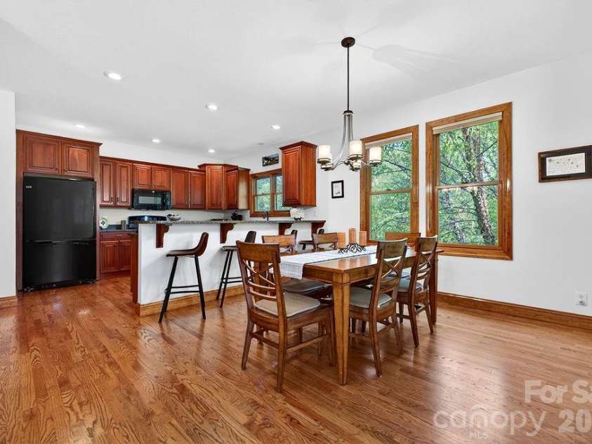 24 Triple Fairways Drive, Hendersonville, NC 28739.  MLS# CAR4372971, YatesRealty ID 20402. 