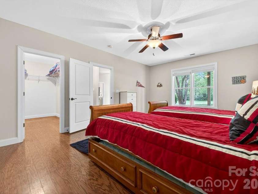 24 Triple Fairways Drive, Hendersonville, NC 28739.  MLS# CAR4372971, YatesRealty ID 20402. 