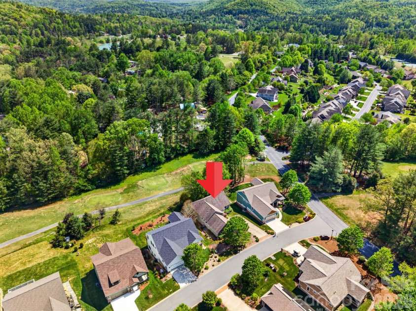 24 Triple Fairways Drive, Hendersonville, NC 28739.  MLS# CAR4372971, YatesRealty ID 20402. 