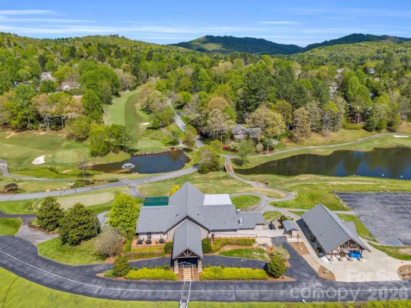24 Triple Fairways Drive, Hendersonville, NC 28739.  MLS# CAR4372971, YatesRealty ID 20402. 