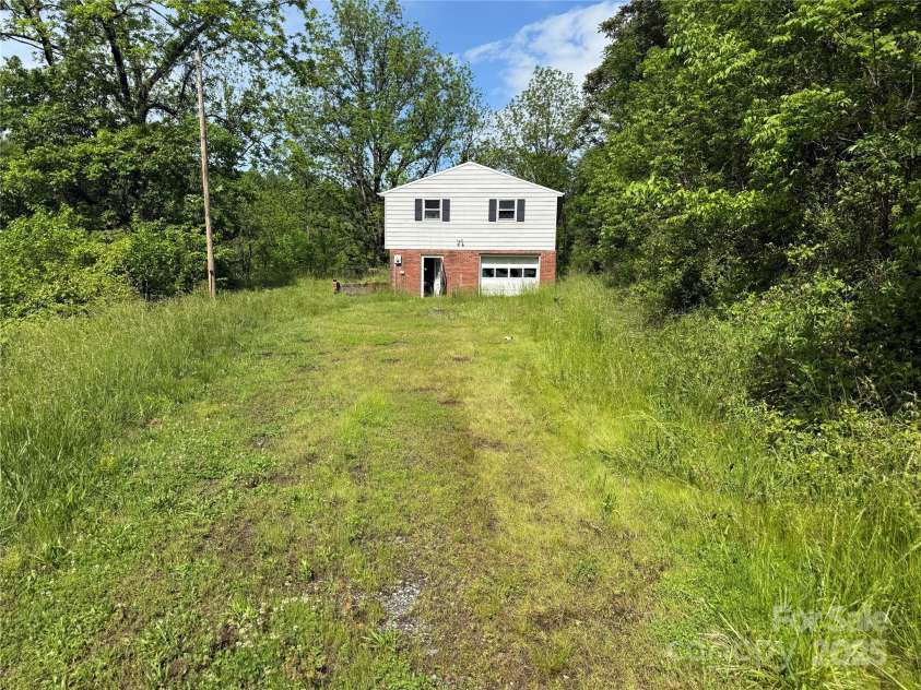 1278 Dry Pond Road, Marshall, NC 28753.  MLS# CAR4265007, YatesRealty ID 20403. 