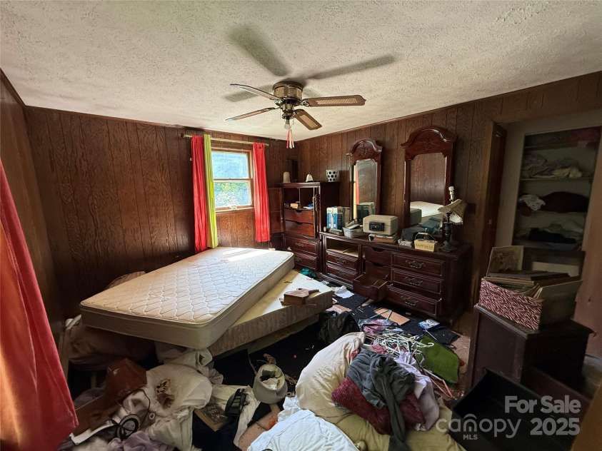 1278 Dry Pond Road, Marshall, NC 28753.  MLS# CAR4265007, YatesRealty ID 20403. 