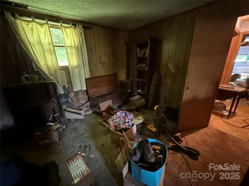 1278 Dry Pond Road, Marshall, NC 28753.  MLS# CAR4265007, YatesRealty ID 20403. 