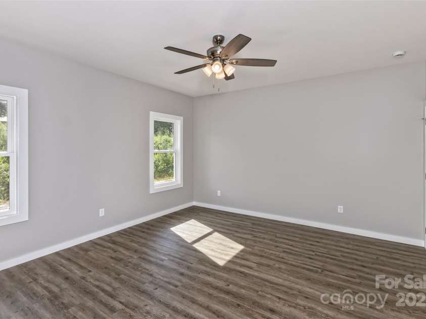 144 Peyton Elaine Road, Clyde, NC 28721.  MLS# CAR4256715, YatesRealty ID 20404. 