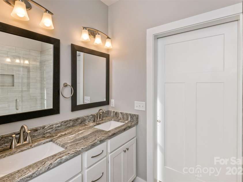 144 Peyton Elaine Road, Clyde, NC 28721.  MLS# CAR4256715, YatesRealty ID 20404. 