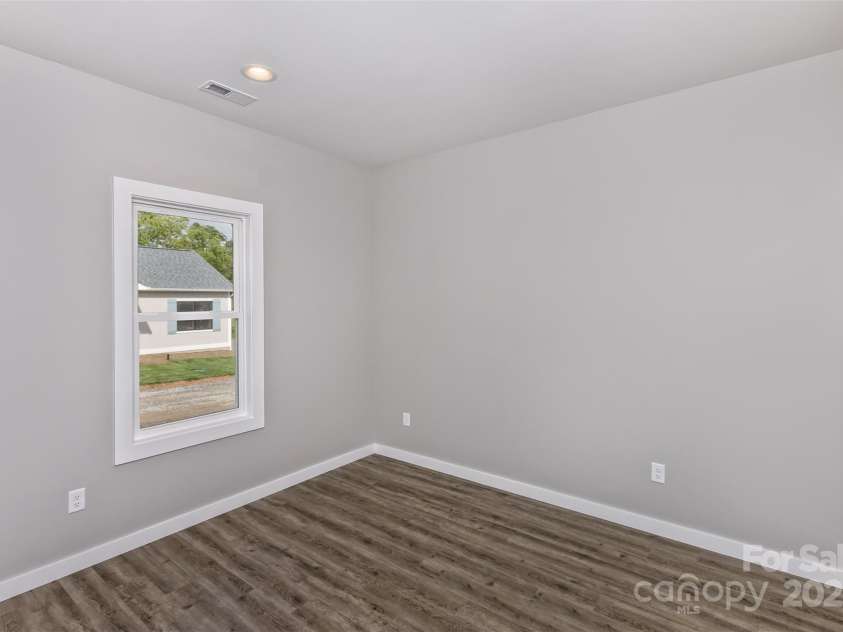 144 Peyton Elaine Road, Clyde, NC 28721.  MLS# CAR4256715, YatesRealty ID 20404. 